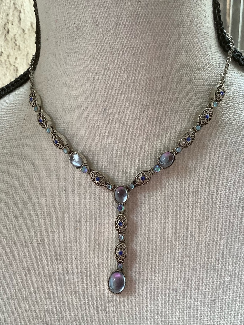 Vintage AVON adjustable blue Lariat Necklace - Picture 2 of 6